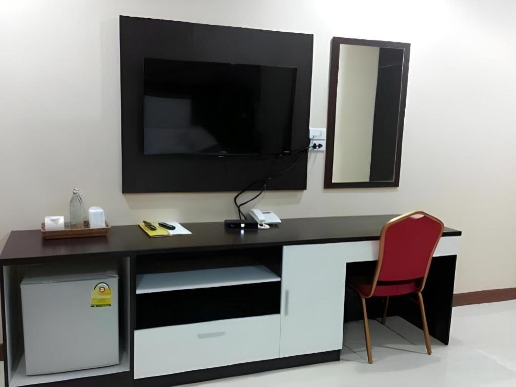 Le Parc Wangnang Hotel Phitsanulok Ngoại thất bức ảnh
