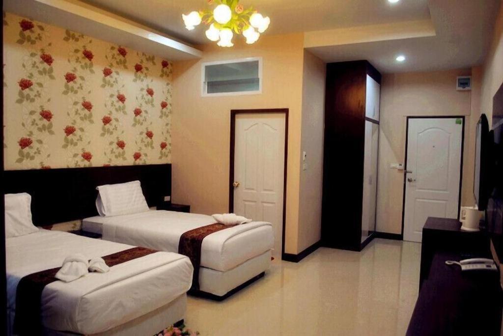 Le Parc Wangnang Hotel Phitsanulok Ngoại thất bức ảnh