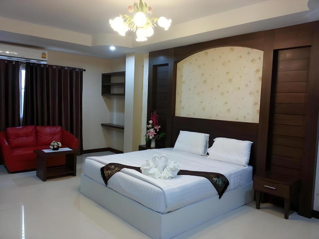 Le Parc Wangnang Hotel Phitsanulok Ngoại thất bức ảnh