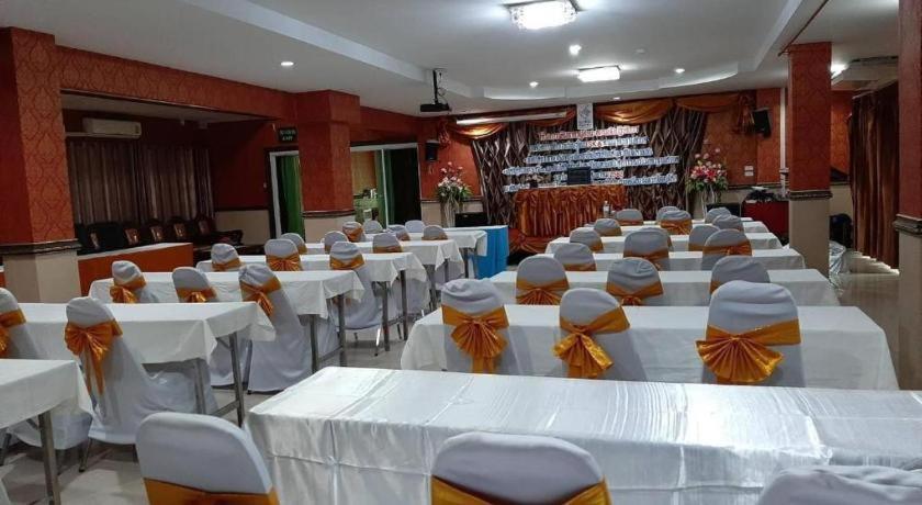 Le Parc Wangnang Hotel Phitsanulok Ngoại thất bức ảnh
