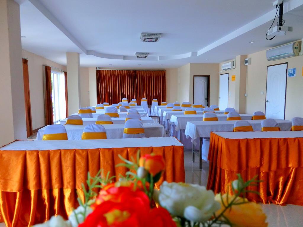 Le Parc Wangnang Hotel Phitsanulok Ngoại thất bức ảnh