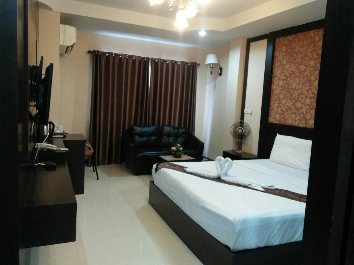 Le Parc Wangnang Hotel Phitsanulok Ngoại thất bức ảnh
